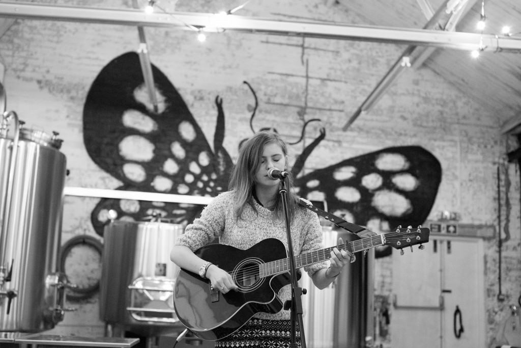 kiaya lyons, a girl and her guitar.