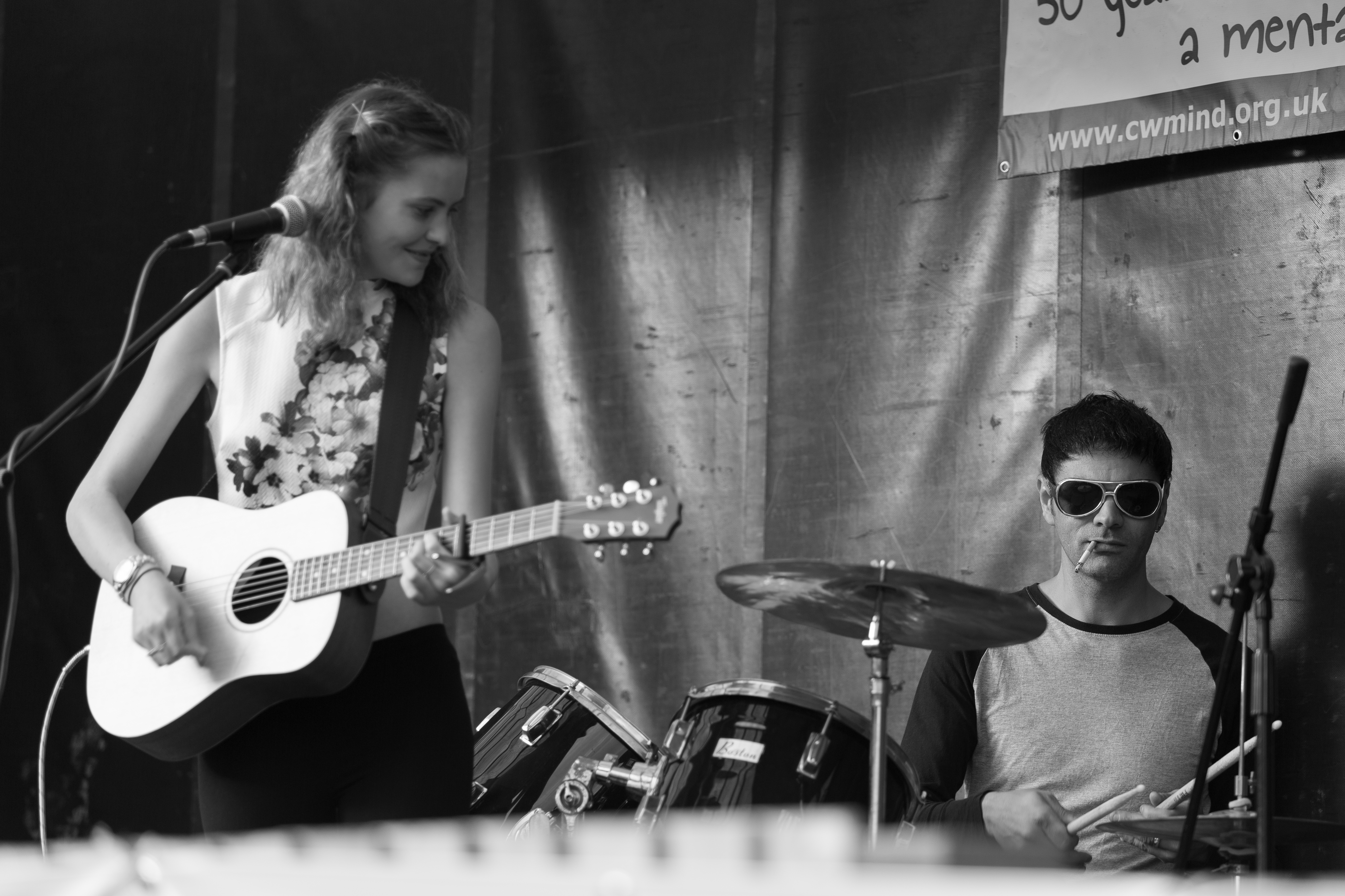 Kiaya Lyons, Crownfest, coventry, Aug 2016 - Just a girl and her guitar