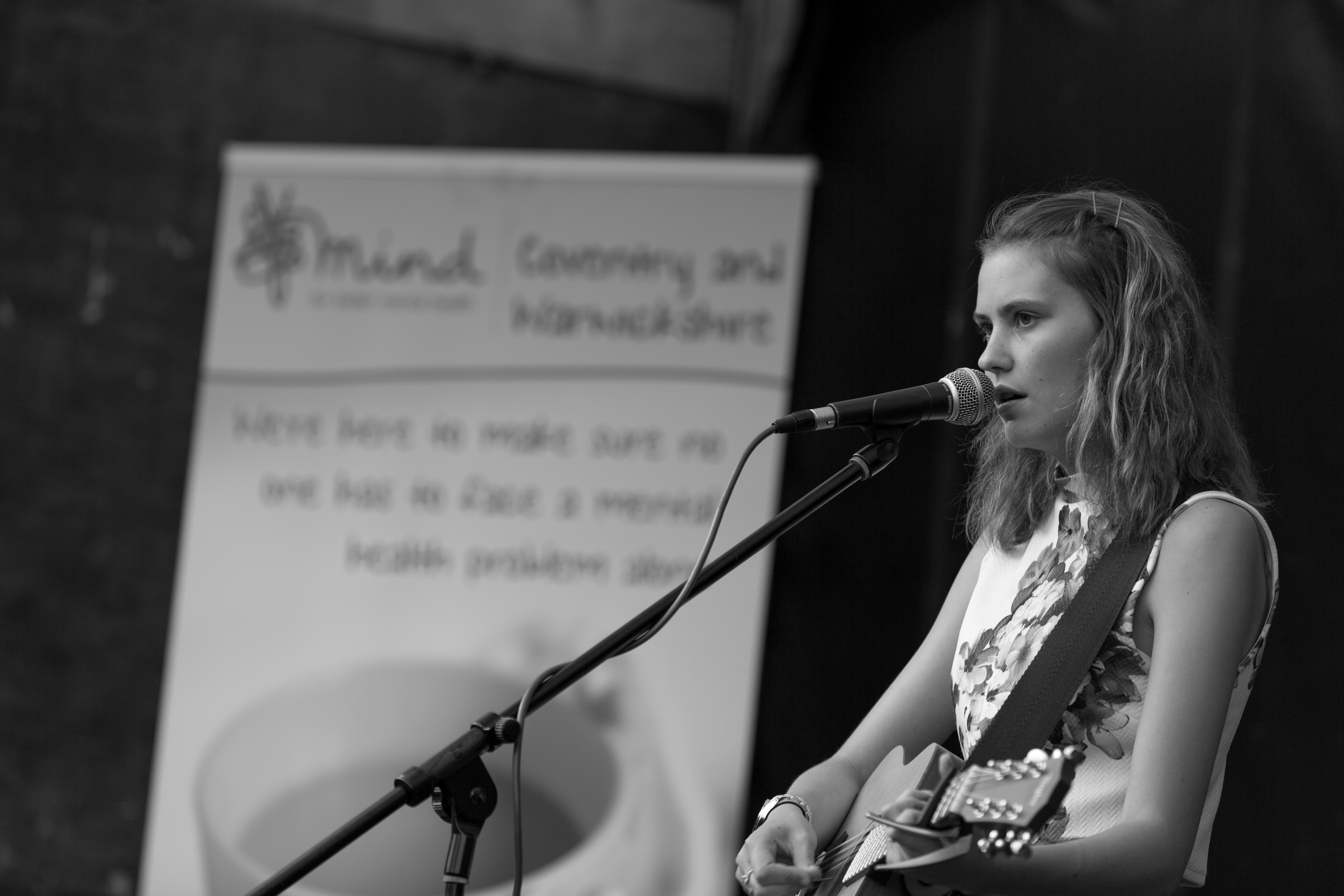 Kiaya Lyons, Crownfest, coventry, Aug 2016 - Just a girl and her guitar